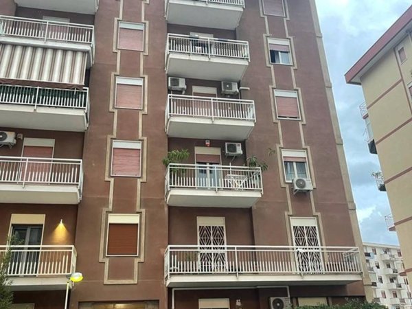 appartamento in vendita a Palermo in zona Montegrappa / Santa Rosalia