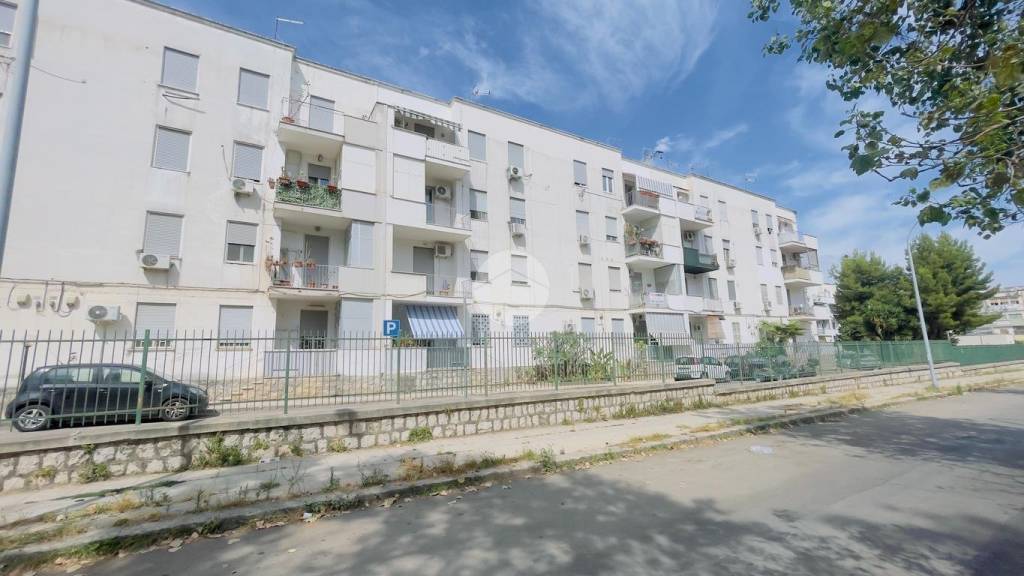 appartamento in vendita a Palermo in zona Oreto