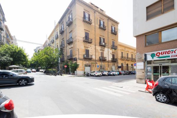 appartamento in vendita a Palermo in zona Montepellegrino