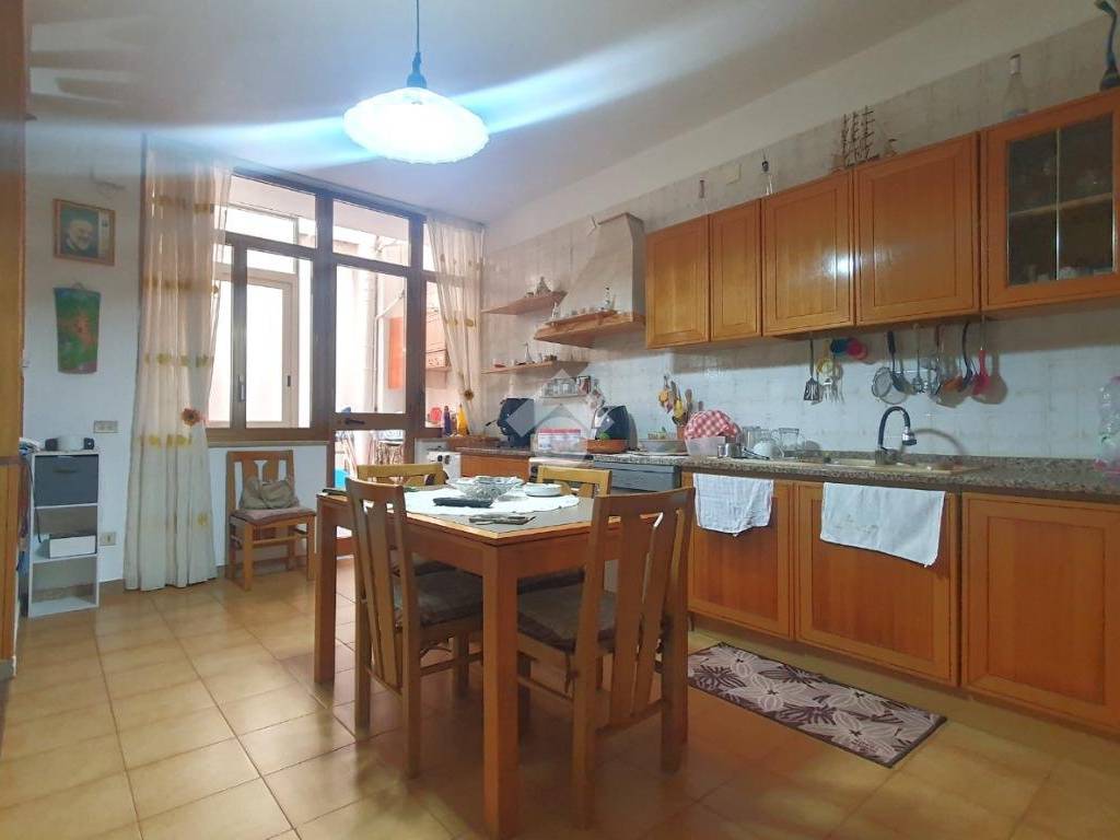 appartamento in vendita a Palermo in zona Tommaso Natale