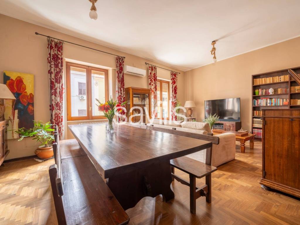 appartamento in vendita a Palermo in zona Zisa