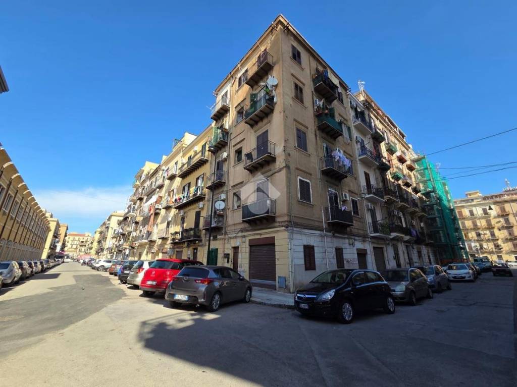 appartamento in vendita a Palermo in zona Oreto