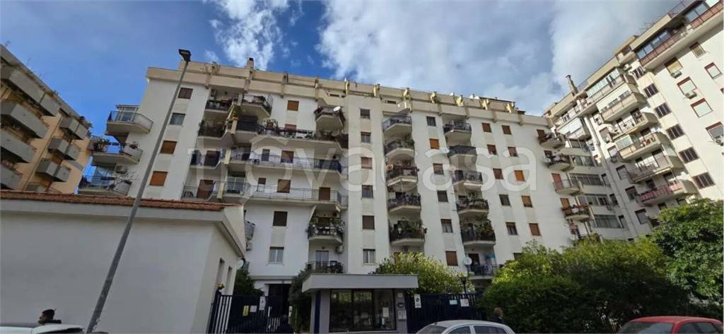 appartamento in vendita a Palermo in zona San Lorenzo