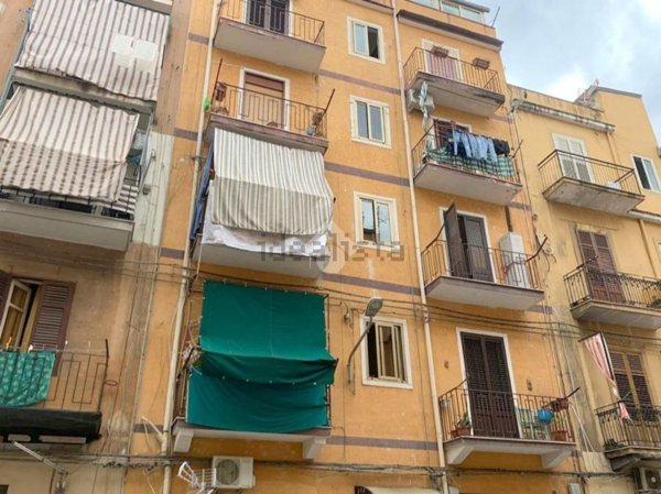 appartamento in vendita a Palermo in zona Zisa