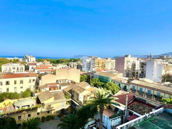 appartamento in vendita a Palermo in zona Centro storico