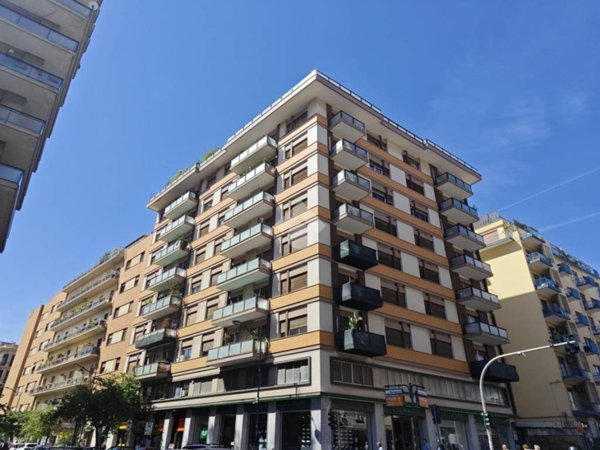 appartamento in vendita a Palermo in zona Politeama