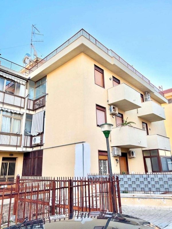 appartamento in vendita a Palermo in zona Mondello