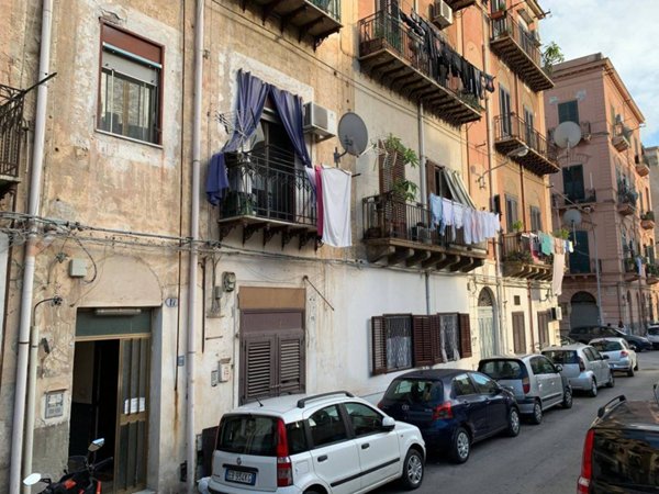appartamento in vendita a Palermo in zona Malaspina/Palagonia