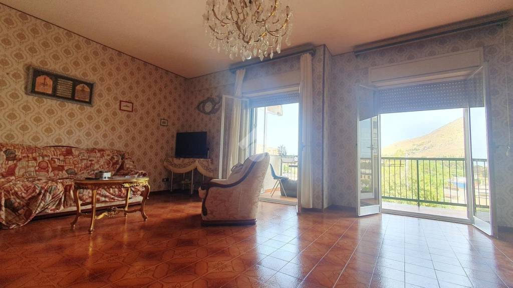 appartamento in vendita a Palermo in zona Tommaso Natale