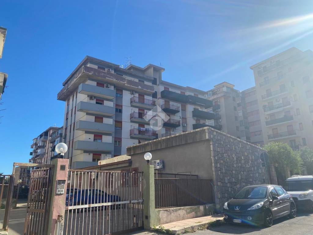 appartamento in vendita a Palermo in zona Roccella