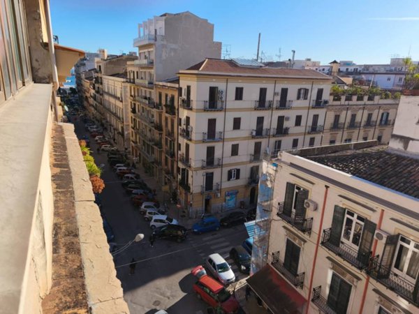 appartamento in vendita a Palermo in zona Centro storico