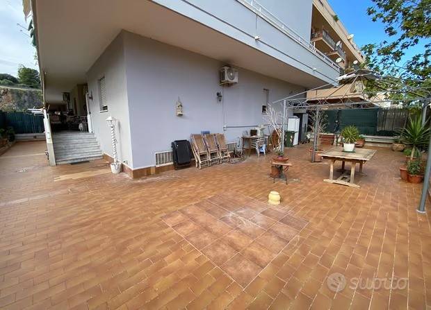 appartamento in vendita a Palermo in zona Arenella/Vergine Maria