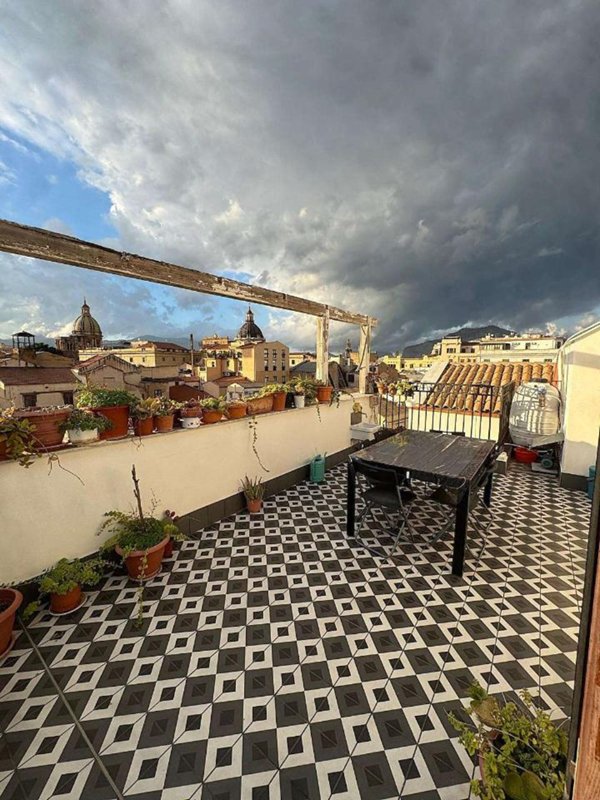 appartamento in vendita a Palermo in zona Centro storico