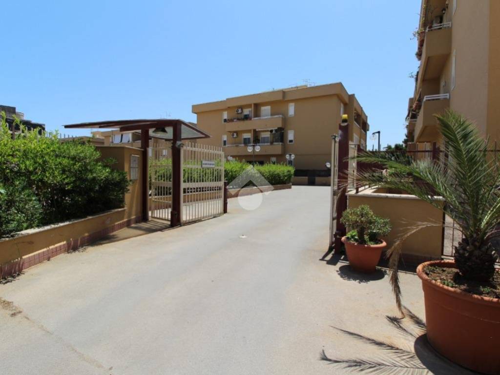 appartamento in vendita a Palermo in zona Uditore