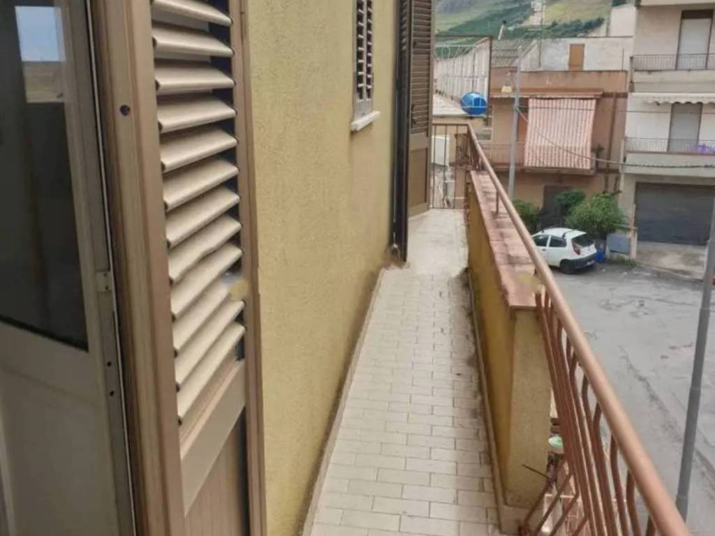appartamento in vendita a Palermo in zona Villagrazia/Falsomiele