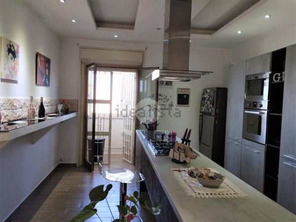 appartamento in vendita a Palermo in zona Villagrazia/Falsomiele