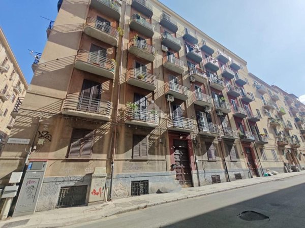 appartamento in vendita a Palermo in zona Politeama