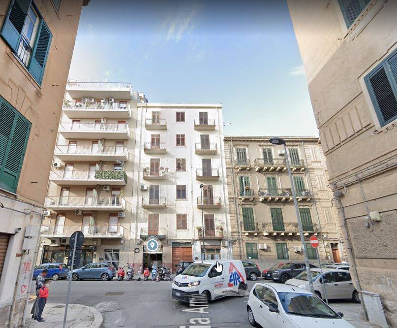 appartamento in vendita a Palermo in zona Montegrappa / Santa Rosalia