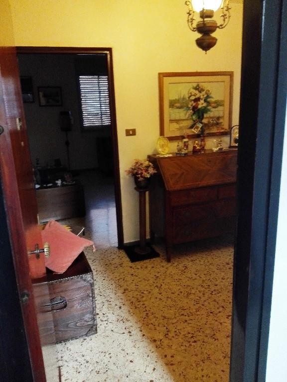 appartamento in vendita a Palermo in zona Zisa