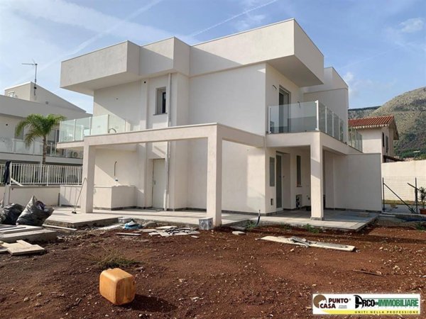 casa indipendente in vendita a Palermo in zona Tommaso Natale