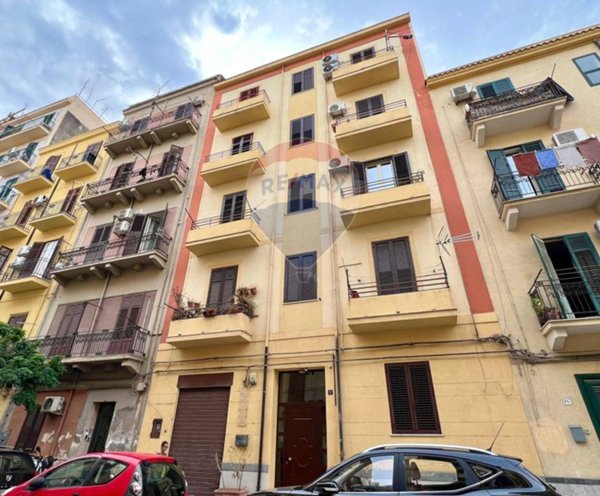 appartamento in vendita a Palermo in zona Montegrappa / Santa Rosalia