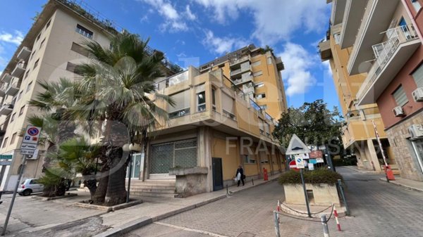 appartamento in vendita a Palermo in zona Libertà