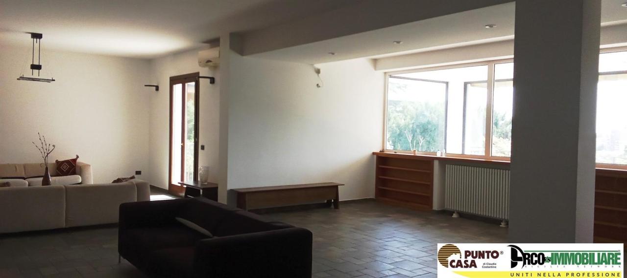 casa indipendente in vendita a Palermo