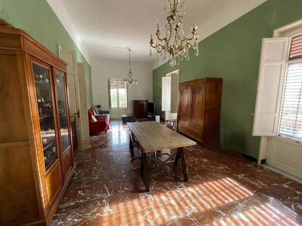 appartamento in vendita a Palermo in zona Malaspina/Palagonia