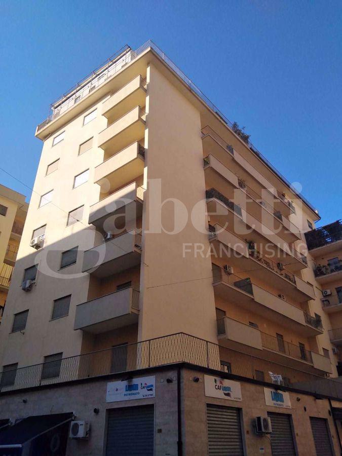 appartamento in vendita a Palermo in zona Montegrappa / Santa Rosalia