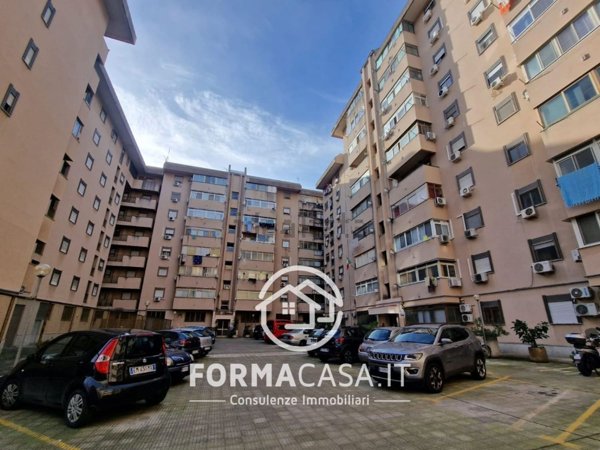 appartamento in vendita a Palermo in zona Zisa