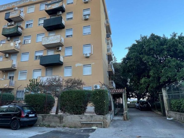 appartamento in vendita a Palermo in zona Baida