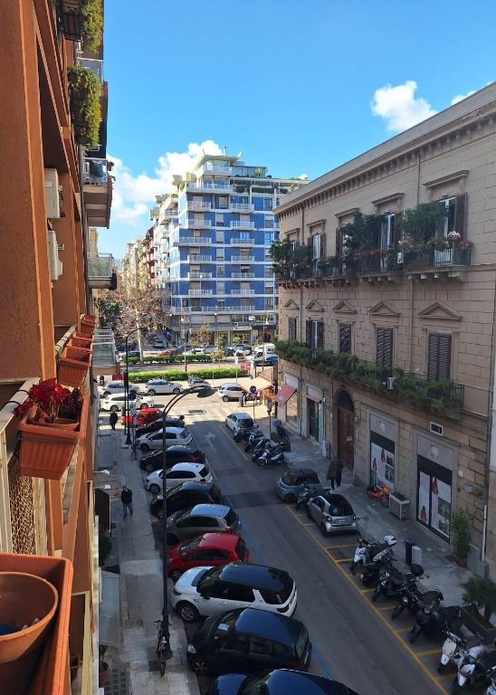 appartamento in vendita a Palermo in zona Libertà
