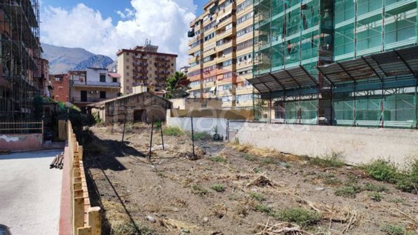 casa indipendente in vendita a Palermo in zona Roccella