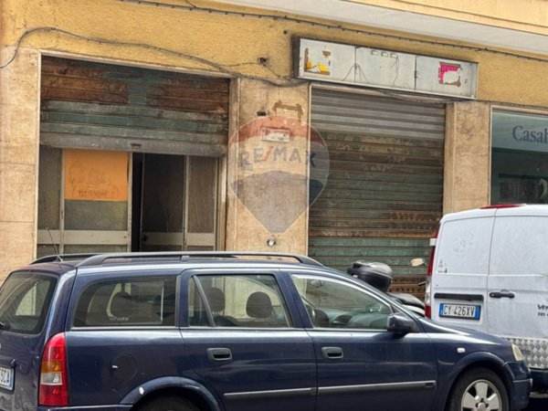 negozio in vendita a Palermo in zona Oreto