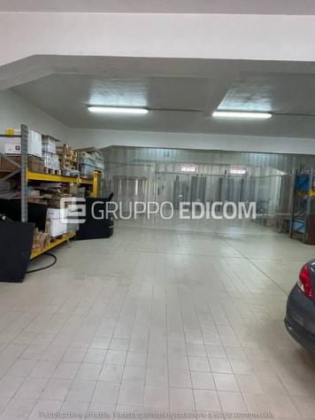 locale commerciale in vendita a Palermo