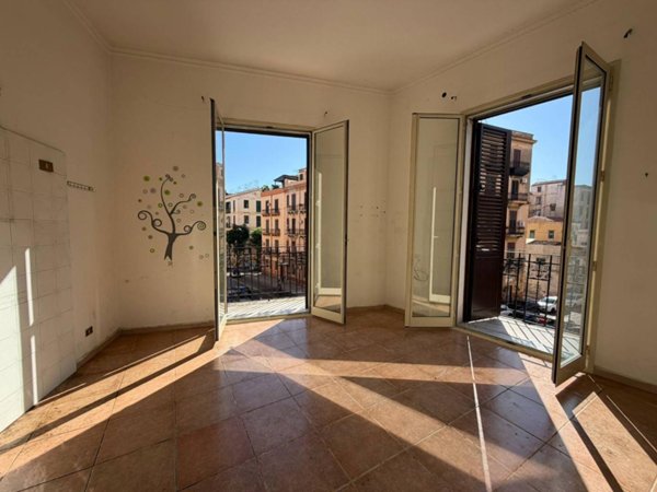 appartamento in vendita a Palermo in zona Montegrappa / Santa Rosalia