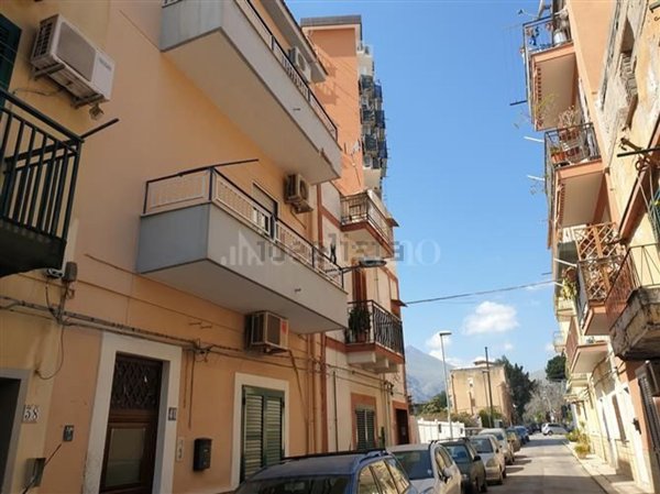 appartamento in vendita a Palermo in zona Uditore