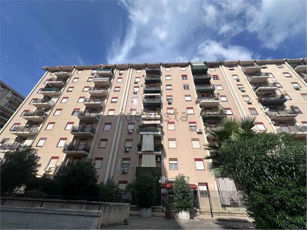 appartamento in vendita a Palermo in zona Acqua dei Corsari