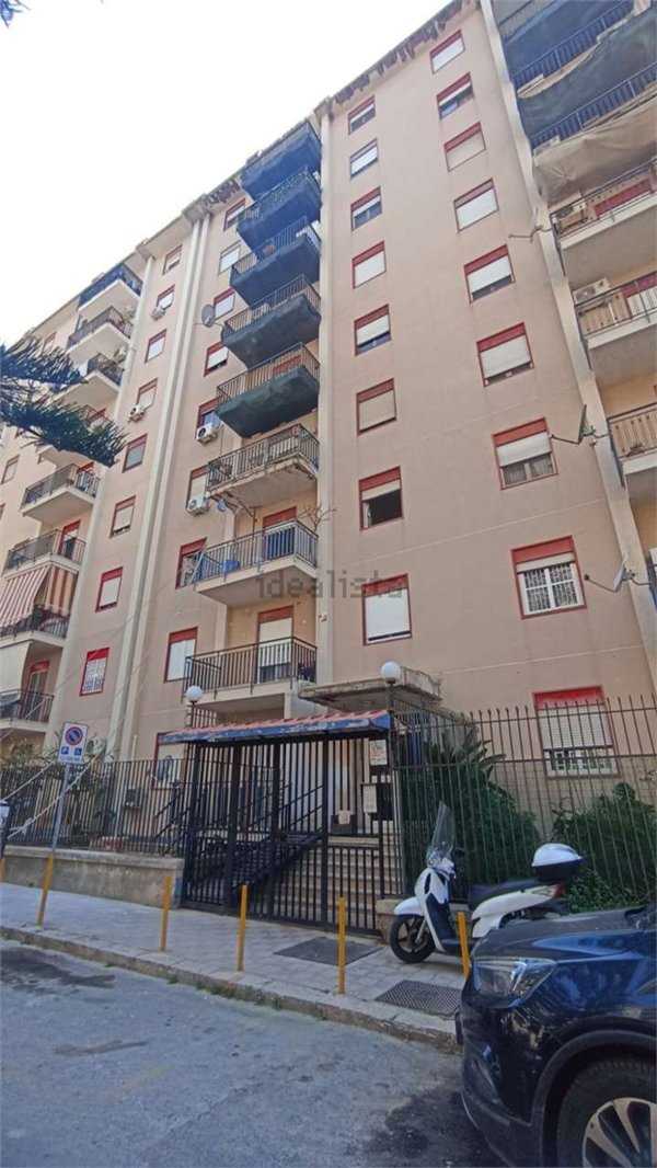 appartamento in vendita a Palermo in zona Roccella