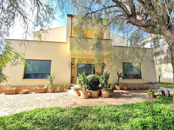 casa indipendente in vendita a Palermo in zona Mondello