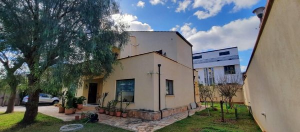 casa indipendente in vendita a Palermo in zona Mondello
