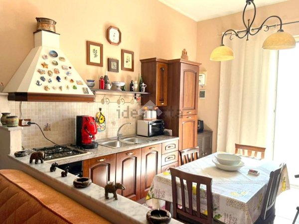 appartamento in vendita a Palermo in zona Zisa