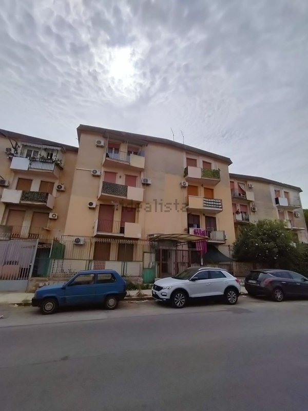 appartamento in vendita a Palermo in zona Montegrappa / Santa Rosalia