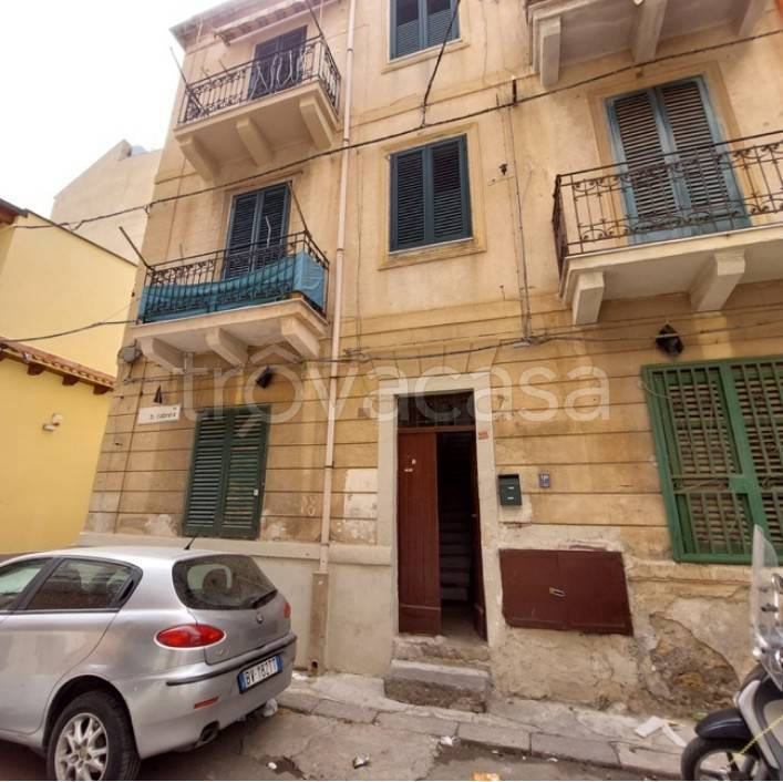 appartamento in vendita a Palermo in zona Zisa