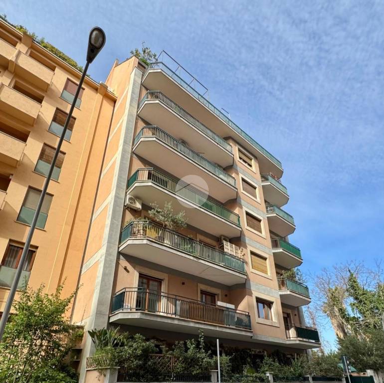 appartamento in vendita a Palermo in zona Malaspina/Palagonia