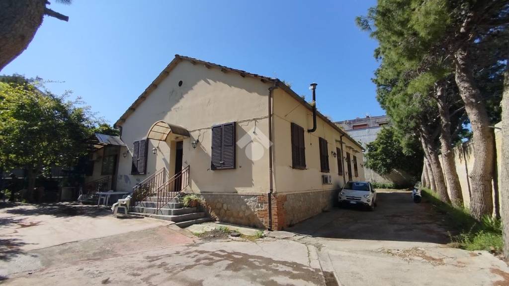 casa indipendente in vendita a Palermo in zona Pallavicino