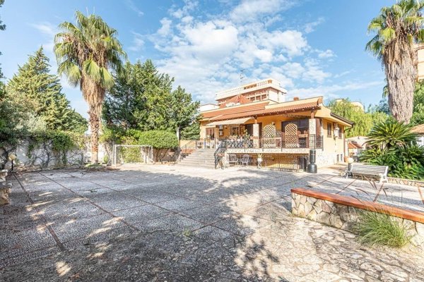 casa indipendente in vendita a Palermo in zona Boccadifalco