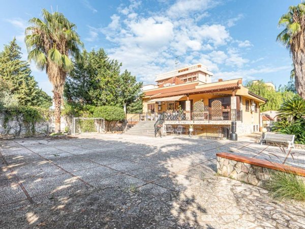 casa indipendente in vendita a Palermo in zona Baida