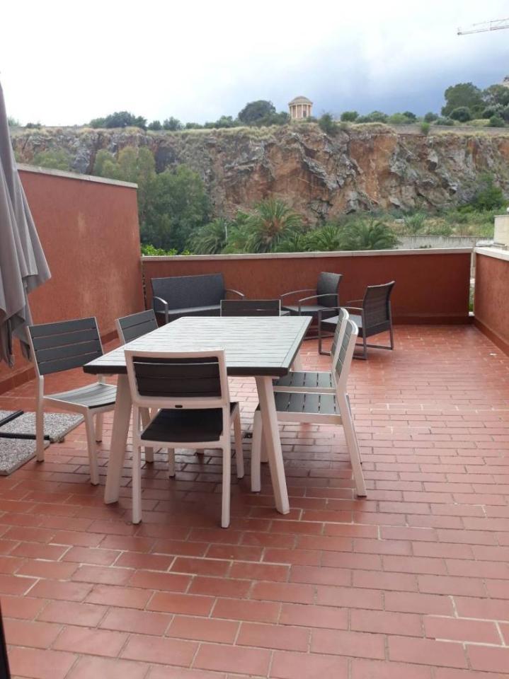 appartamento in vendita a Palermo in zona Arenella/Vergine Maria