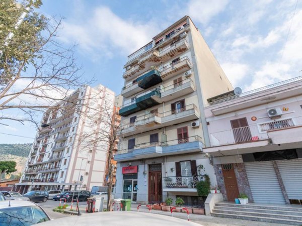 appartamento in vendita a Palermo in zona San Lorenzo